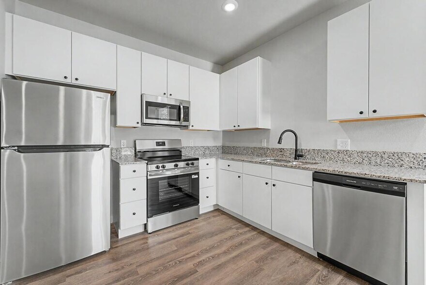 More Photos Of 845 N Rupple Rd, Fayetteville Apartments For Sale