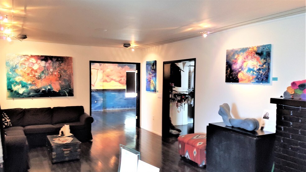 More Photos Of 1390 S Coast Hwy, Laguna Beach Storefront For Lease