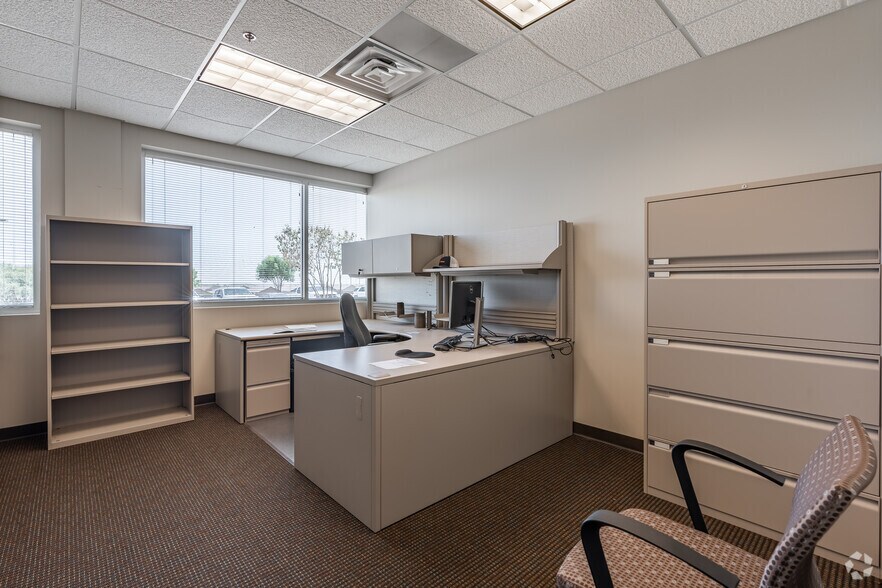 More Photos Of 9500 Glascock Drive, Cresson Office For Sale