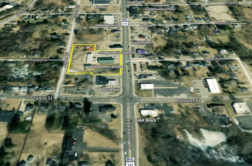 More Photos Of 916 S Mitchell St, Cadillac Restaurant For Sale