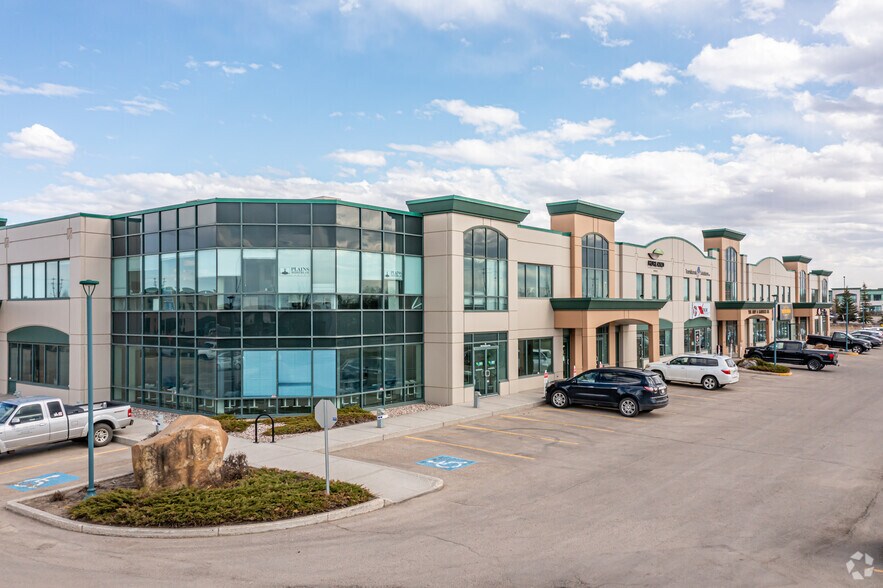 Primary Photo Of 2833 Broadmoor Blvd, Sherwood Park Showroom For Lease