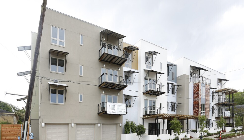More Photos Of 141 Napoleon St, Baton Rouge Multifamily For Sale