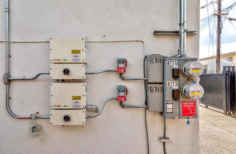 More Photos Of 8711 McKinley Pl, Los Angeles Multifamily For Sale