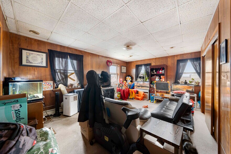 More Photos Of 46 Marion St, Port Reading Restaurant For Sale