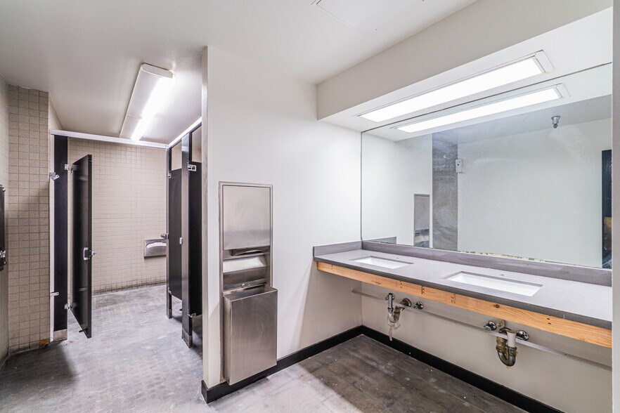 More Photos Of 19560 S Rancho Way, Rancho Dominguez Distribution For Lease