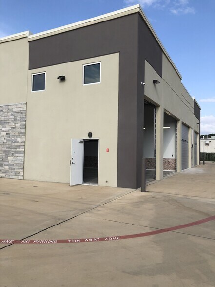 More Photos Of 1435 FM 1463 Rd, Katy Showroom For Sale