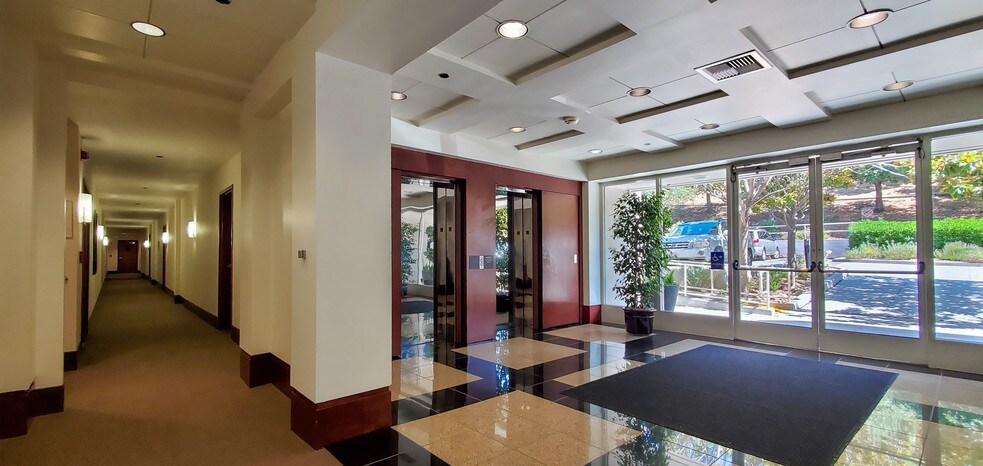 More Photos Of 7200 Redwood Blvd, Novato Office For Lease
