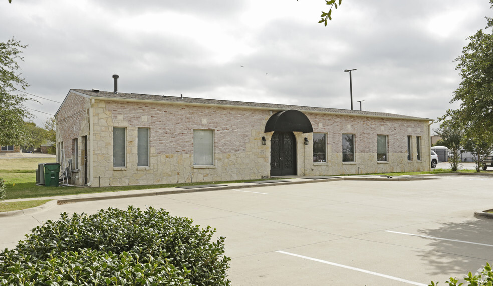 Primary Photo Of 9090 1st St, Frisco Office For Lease