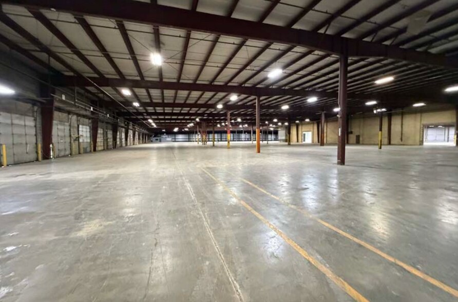 More Photos Of 2875 Needmore Rd, Dayton Warehouse For Lease