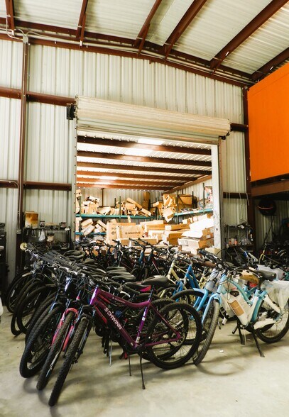 More Photos Of 4005 Andy R Ramos Rd, Laredo Warehouse For Sale