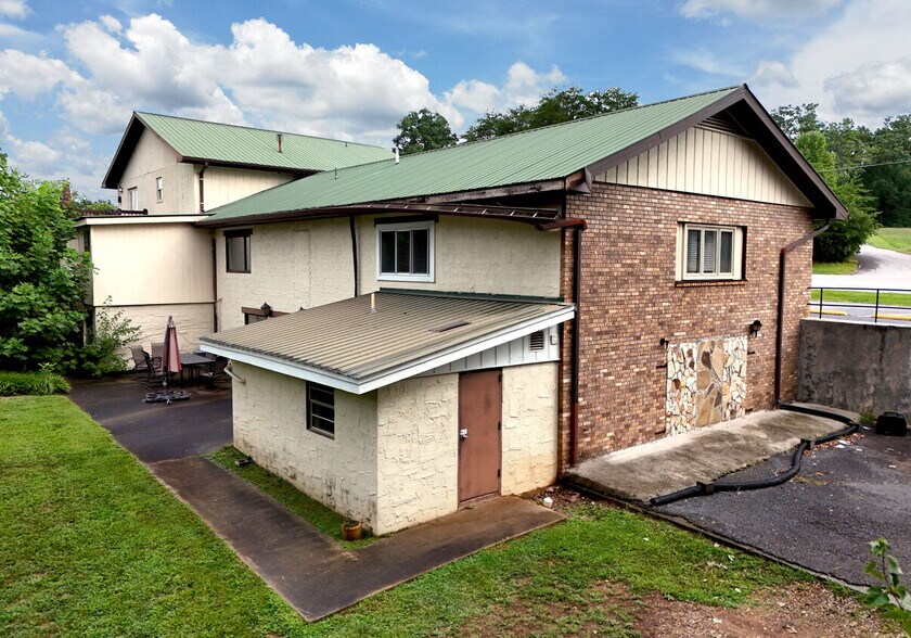 More Photos Of 10 Deer Crossing Trl, Blairsville Office For Lease