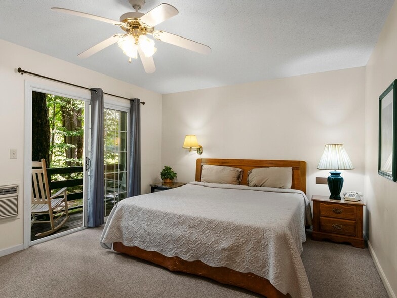 More Photos Of 2474 Soco Rd, Maggie Valley Hotel For Sale