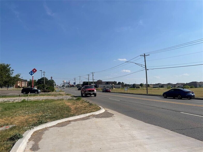 More Photos Of 1921 S Country Club Rd, El Reno Land For Lease