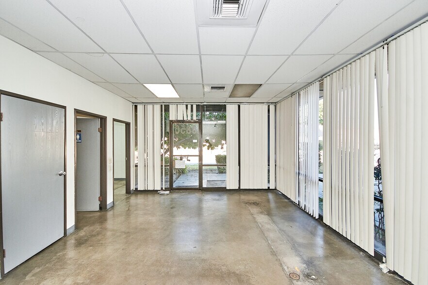 More Photos Of 6840-6846 Suva St, Bell Gardens Unknown For Lease