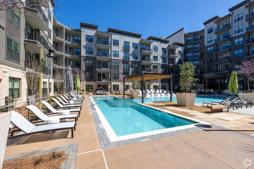 More Photos Of 5180 Peachtree Blvd, Chamblee Apartments For Lease