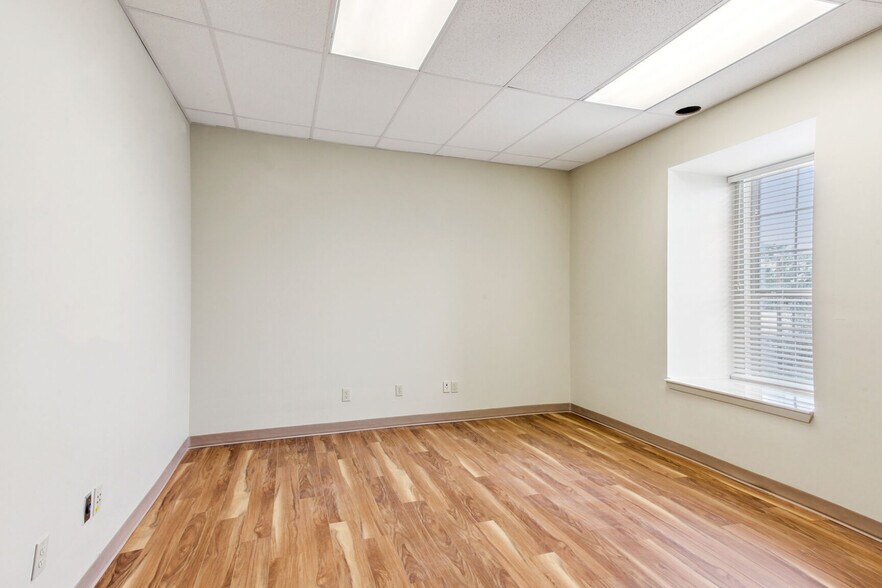 More Photos Of 4520 Wichers Dr, Marrero Medical For Lease