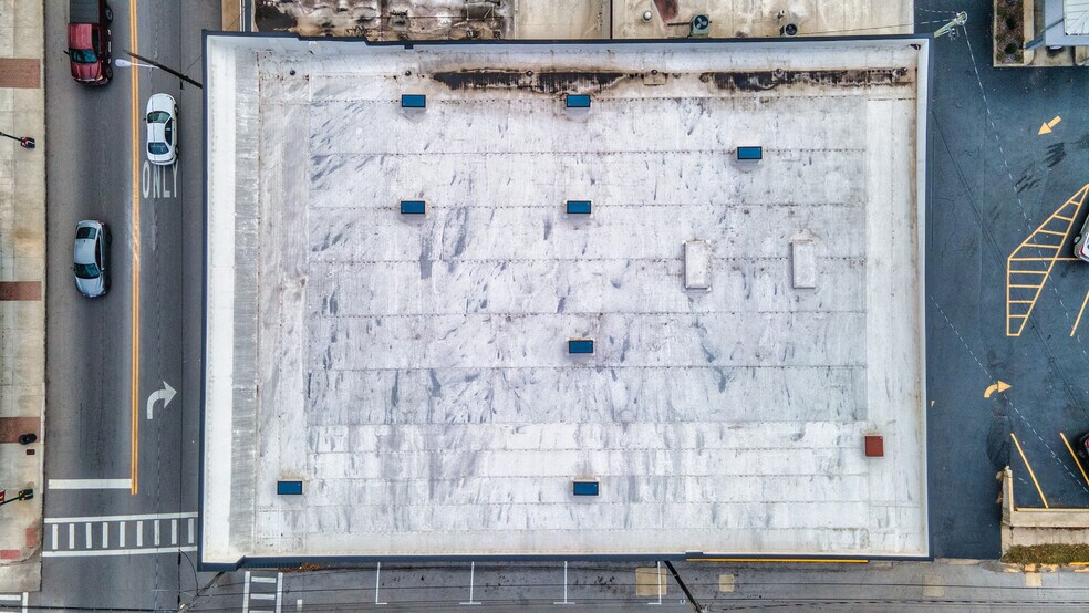 More Photos Of 177-179 N Main St, Russellville Storefront For Lease