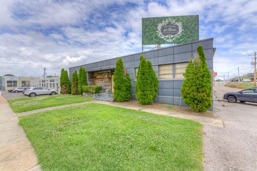 More Photos Of 478 N Hollywood St, Memphis Flex For Lease
