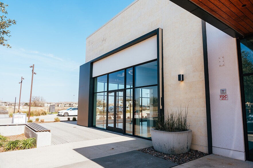 More Photos Of 4114 Lake Atlas Dr, Bryan Storefront For Lease