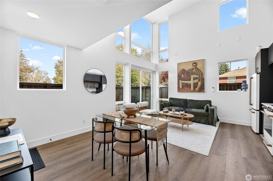 More Photos Of 6318 41st Ave SW, Seattle Apartments For Sale