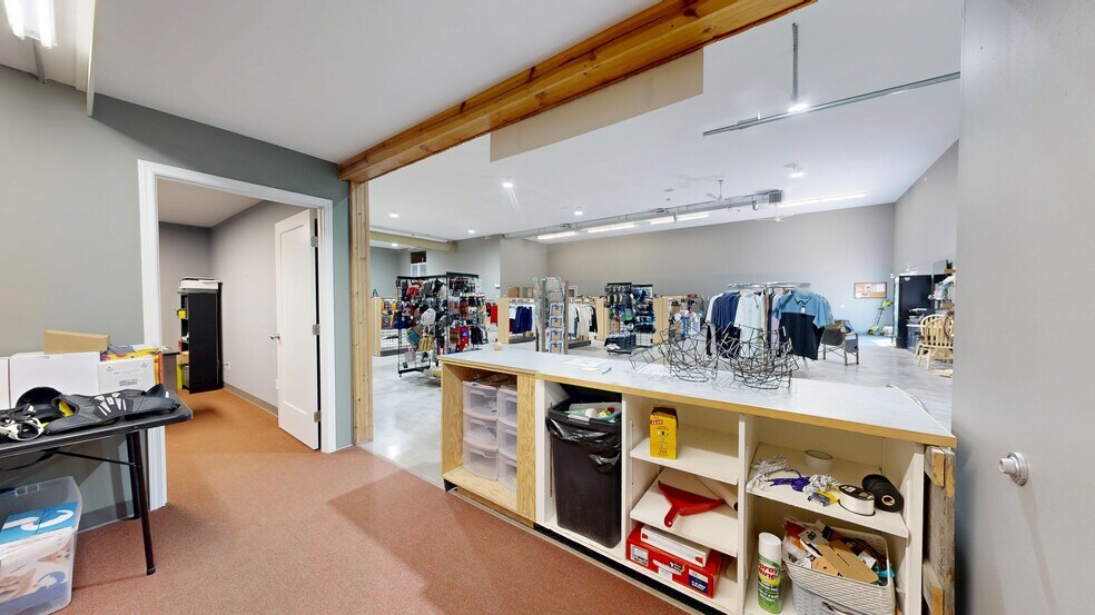 More Photos Of 4902 51 Av, Stettler Freestanding For Lease