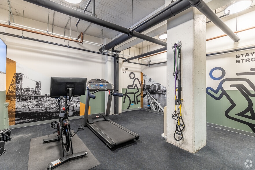 More Photos Of 107 SE Washington St, Portland Loft Creative Space For Lease