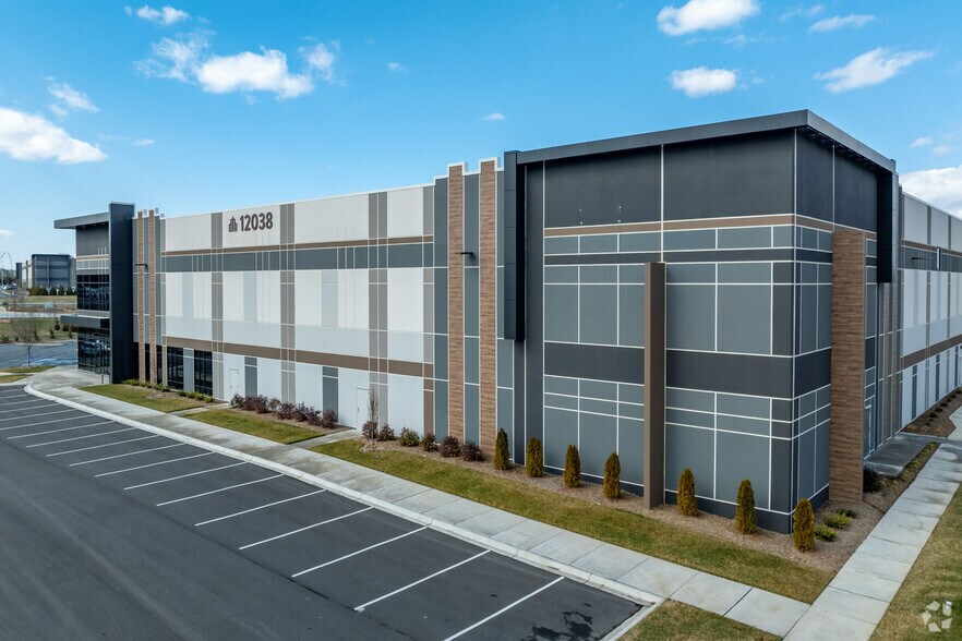 More Photos Of 12032 Carolina Logistics Dr, Pineville Unknown For Lease