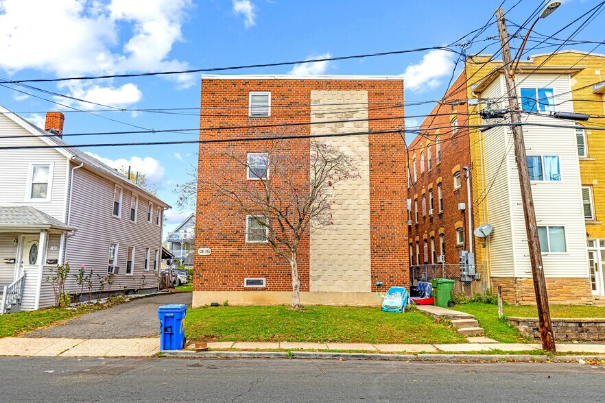 More Photos Of , Hartford Multifamily For Sale