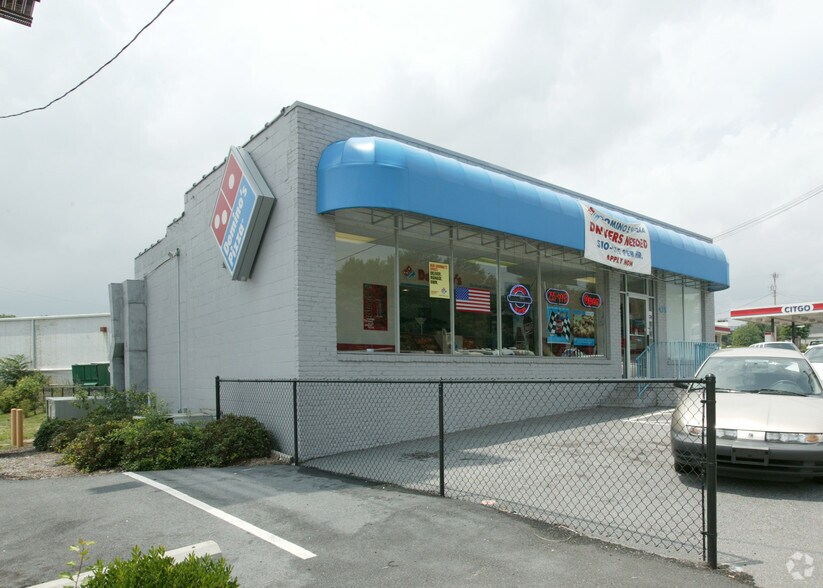 More Photos Of 435 N Pleasantburg Dr, Greenville Freestanding For Lease