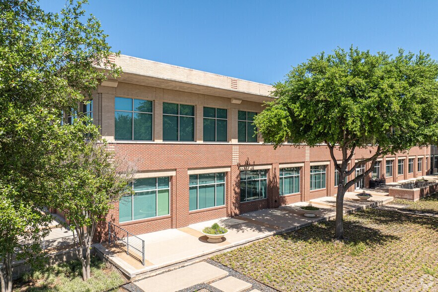 More Photos Of 5100 Legacy Dr, Plano Office For Lease