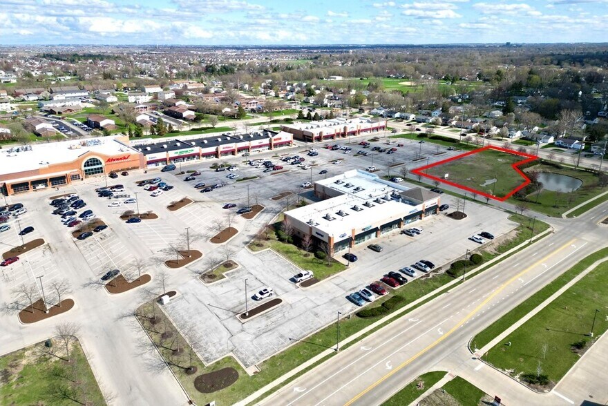 More Photos Of 500 W. Raab Rd, Normal Storefront For Lease