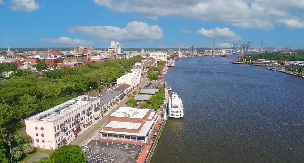 More Photos Of 508 E River St, Savannah Hotel For Lease