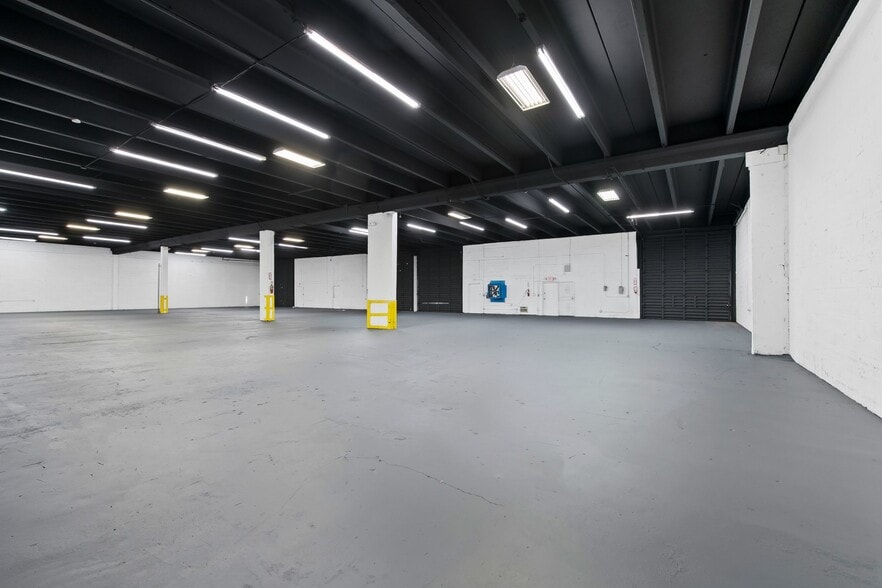 More Photos Of 3501-3531 NW 19th St, Fort Lauderdale Unknown For Lease