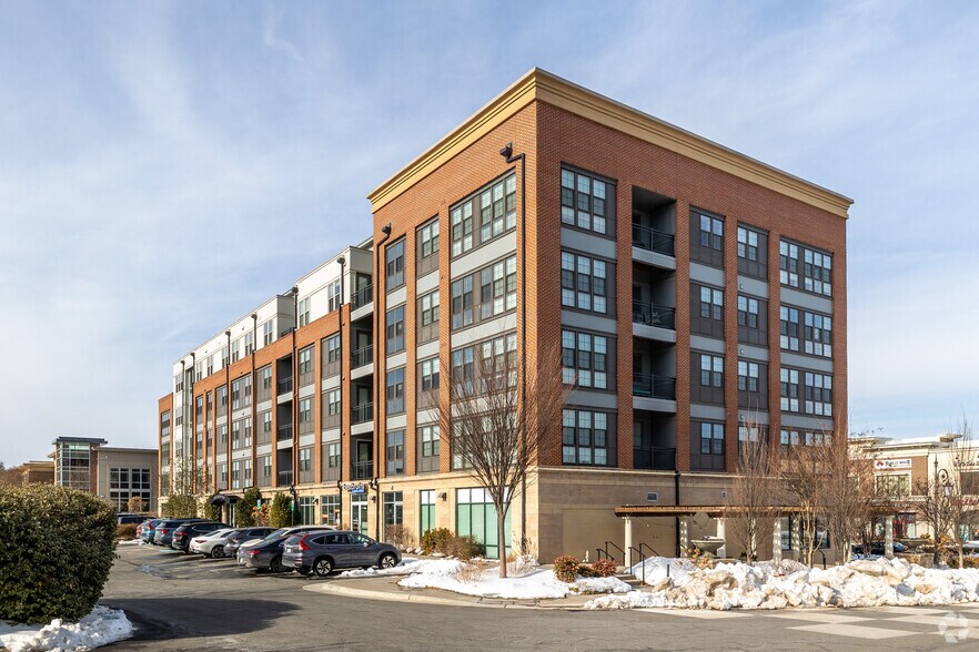 More Photos Of 21021 Sycolin Rd, Ashburn Storefront Retail Office For Lease