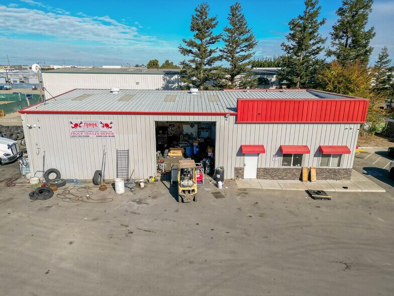 More Photos Of 4475 Farm Supply Dr, Ceres Warehouse For Sale