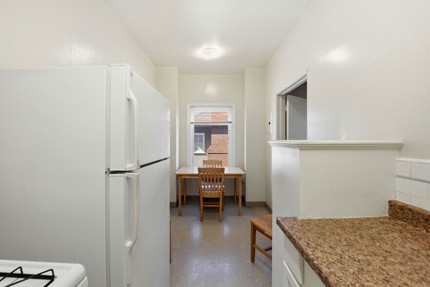 More Photos Of 2466 Virginia St, Berkeley Dormitory For Sale