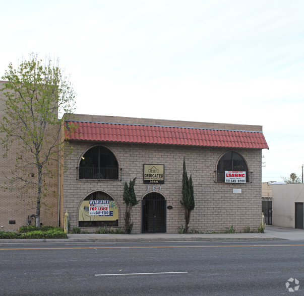 Primary Photo Of 356 W Colorado St, Glendale Storefront Retail Office For Lease