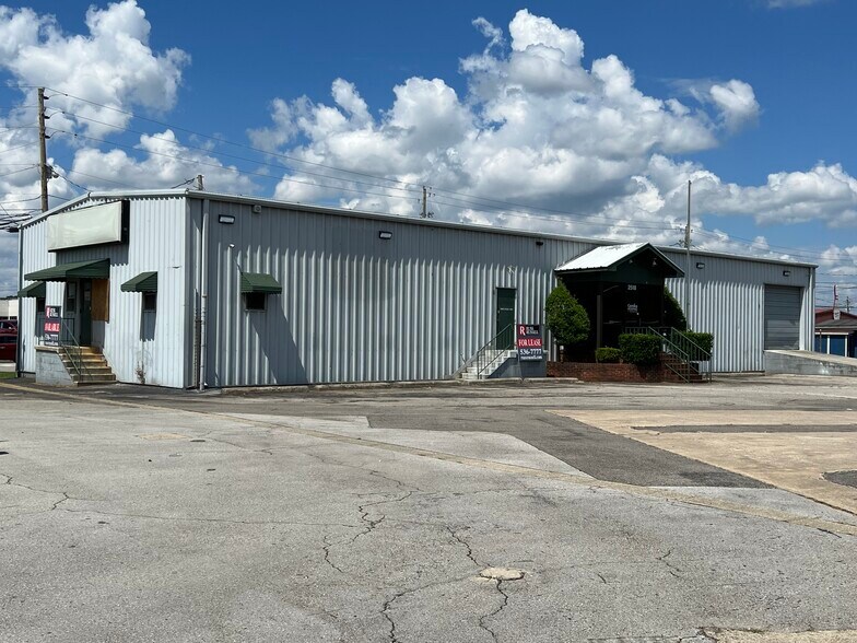 More Photos Of 2518 Memorial Pky SW, Huntsville Flex For Lease
