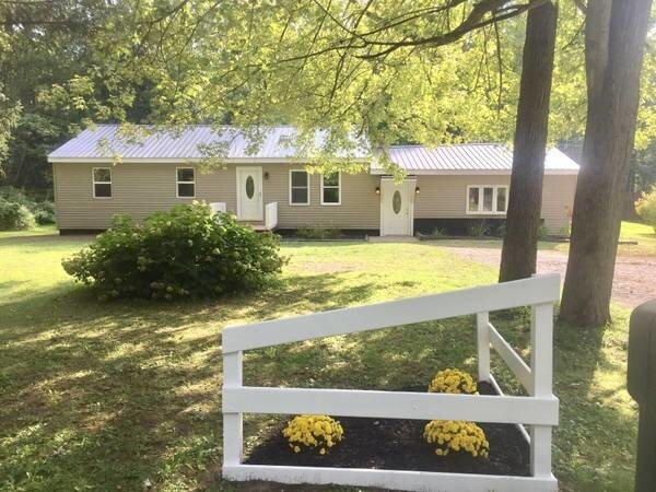 Primary Photo Of 9541 Horseshoe Island Rd, Clay Specialty For Sale