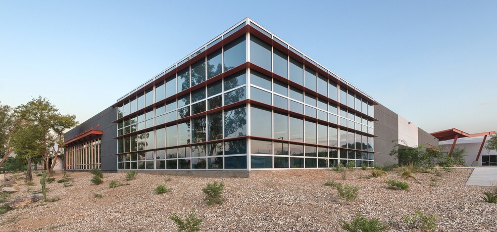 More Photos Of 1515 W 14th St, Tempe Office For Lease