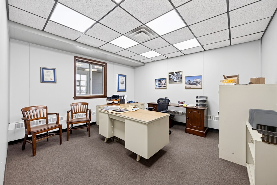 More Photos Of 7 Hackett Dr, Tonawanda Industrial For Sale