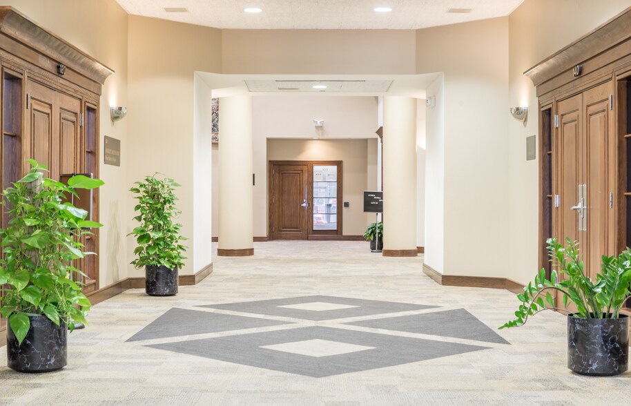 More Photos Of 34 Campbell Ave SW, Roanoke Office For Sale
