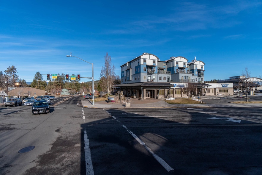 More Photos Of 1133 NW Wall St, Bend Apartments For Lease