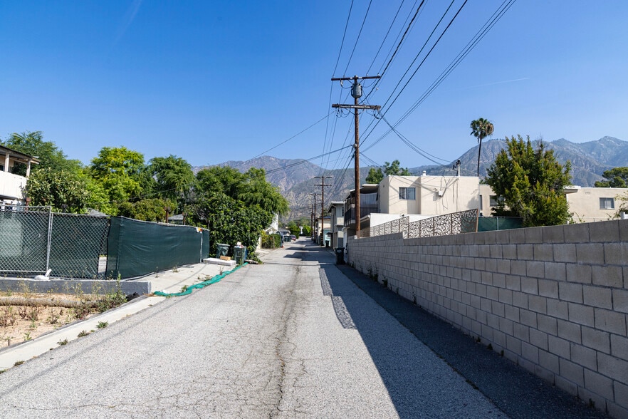 More Photos Of 1210 N Altadena Dr, Pasadena Land For Sale