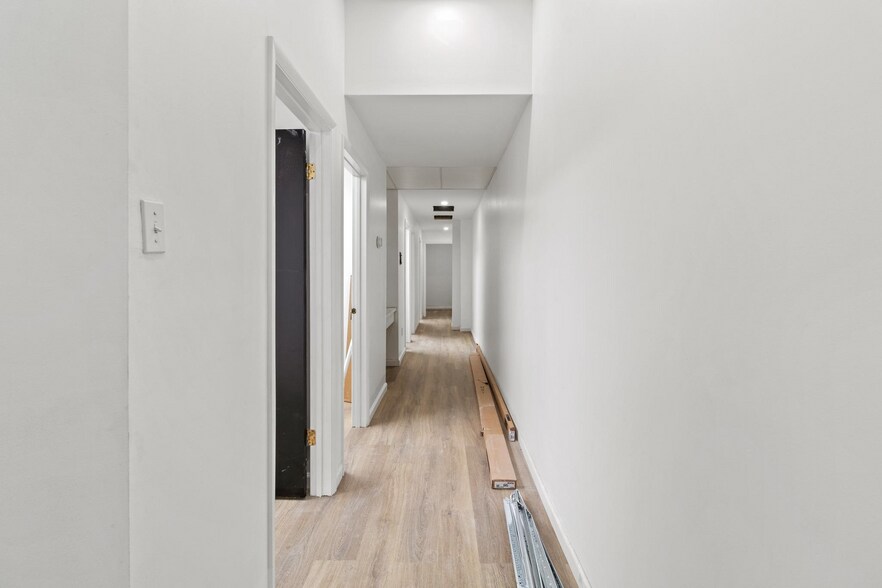 More Photos Of 1602 S Broad St, Philadelphia Office Residential For Sale