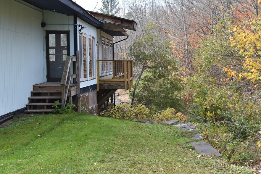 More Photos Of , Tannersville General Retail For Sale