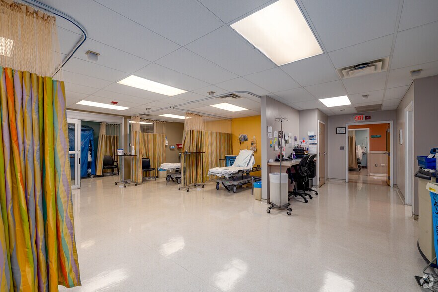 More Photos Of 1133 E Chestnut Ave, Vineland Office For Sale