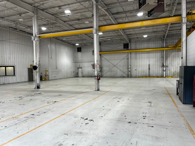 More Photos Of 8400 E Truman Rd, Kansas City Manufacturing For Sale
