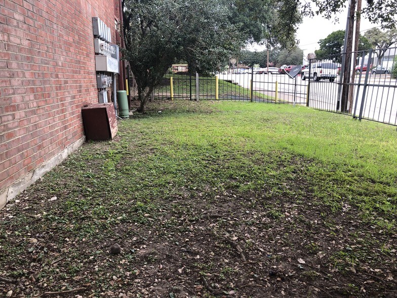 More Photos Of 1020 Jackson Keller Rd, San Antonio Apartments For Sale
