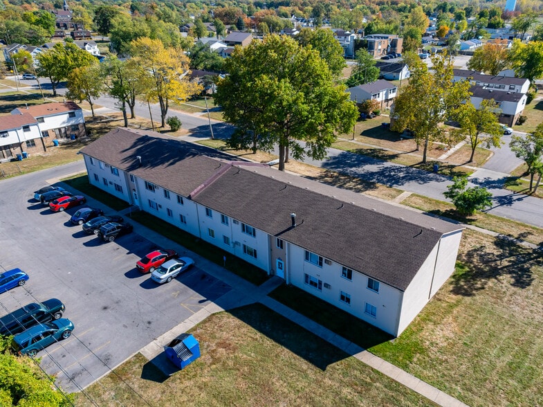 More Photos Of 1615 E 29th St, Lorain Apartments For Sale